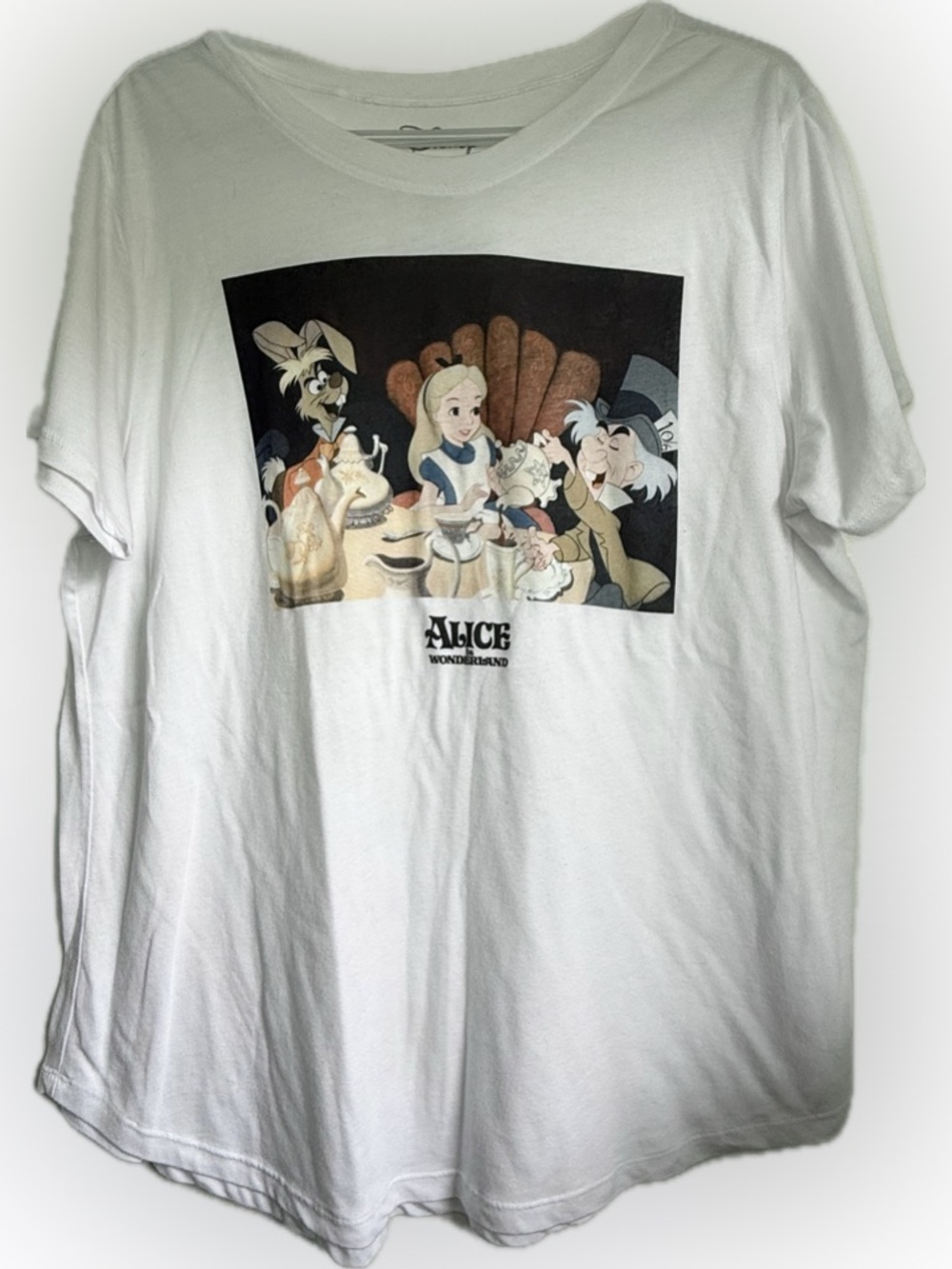 Disney Alice in Wonderland Mad Tea Party Adult T-Shirt Size XXL
